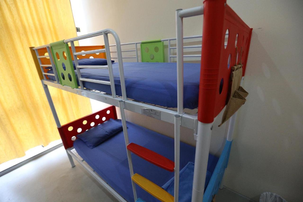 Hero Hostel Kuching Exterior photo